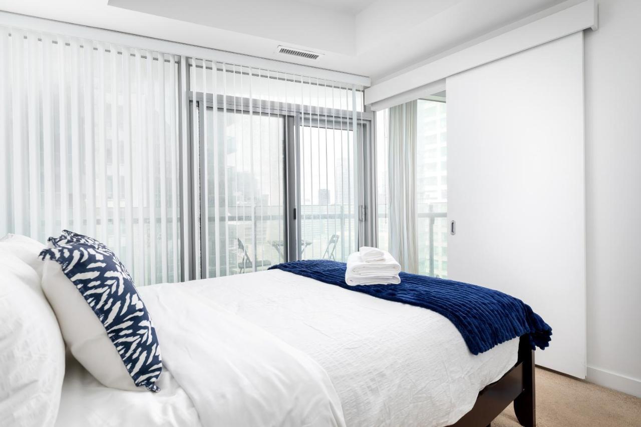 Downtown Toronto Condo Mins From Scotiabank Arena, Tiff, Cn Tower, Union, Mtcc Exteriör bild