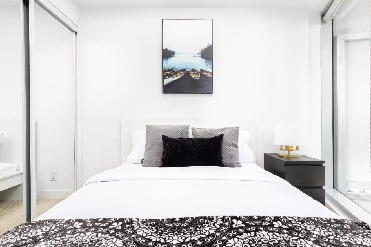 Downtown Toronto Condo Mins From Scotiabank Arena, Tiff, Cn Tower, Union, Mtcc Exteriör bild