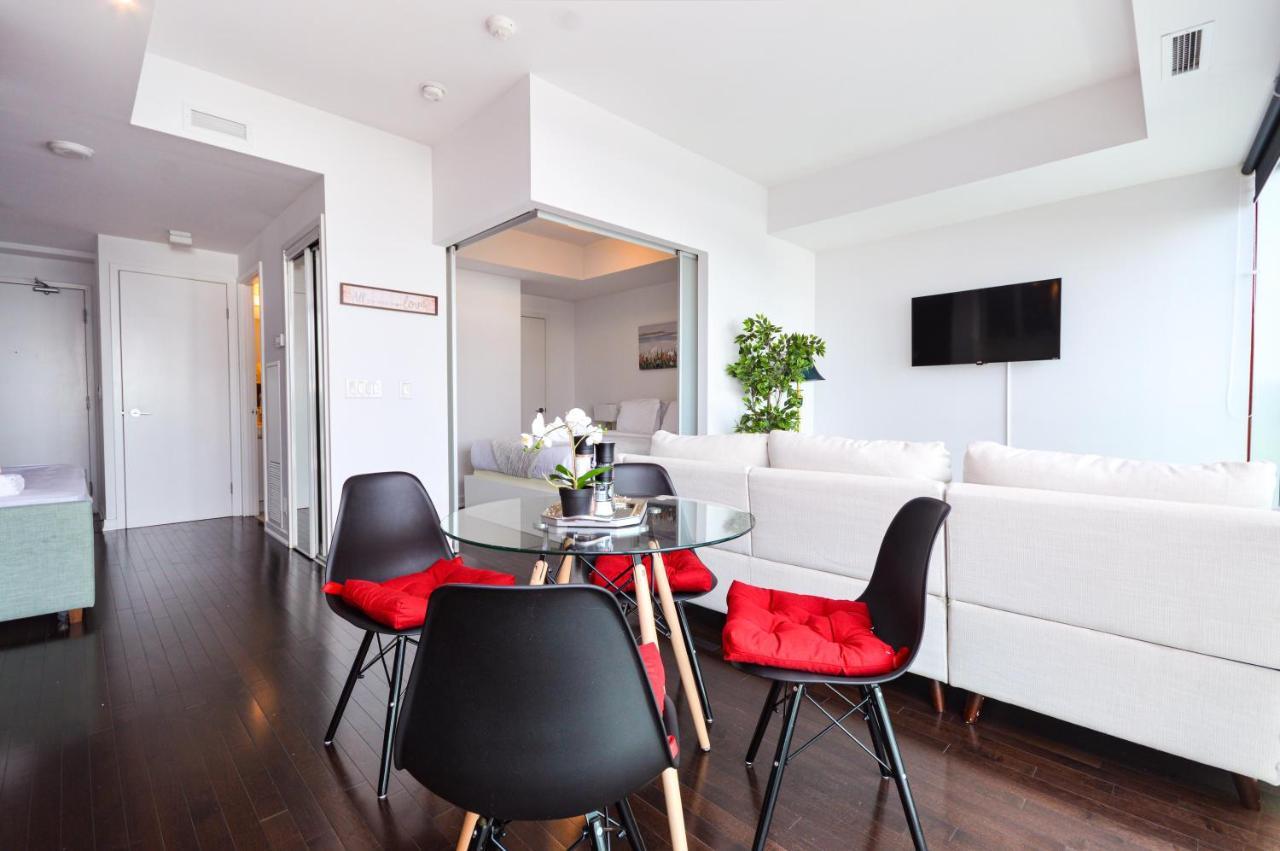 Downtown Toronto Condo Mins From Scotiabank Arena, Tiff, Cn Tower, Union, Mtcc Exteriör bild