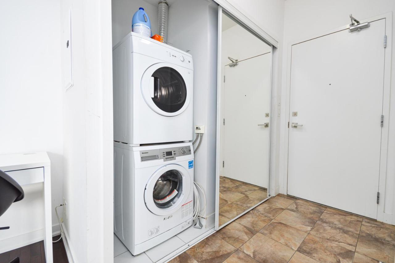 Downtown Toronto Condo Mins From Scotiabank Arena, Tiff, Cn Tower, Union, Mtcc Exteriör bild