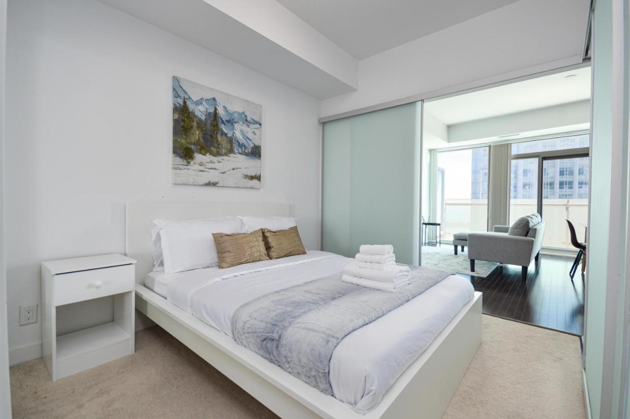 Downtown Toronto Condo Mins From Scotiabank Arena, Tiff, Cn Tower, Union, Mtcc Exteriör bild