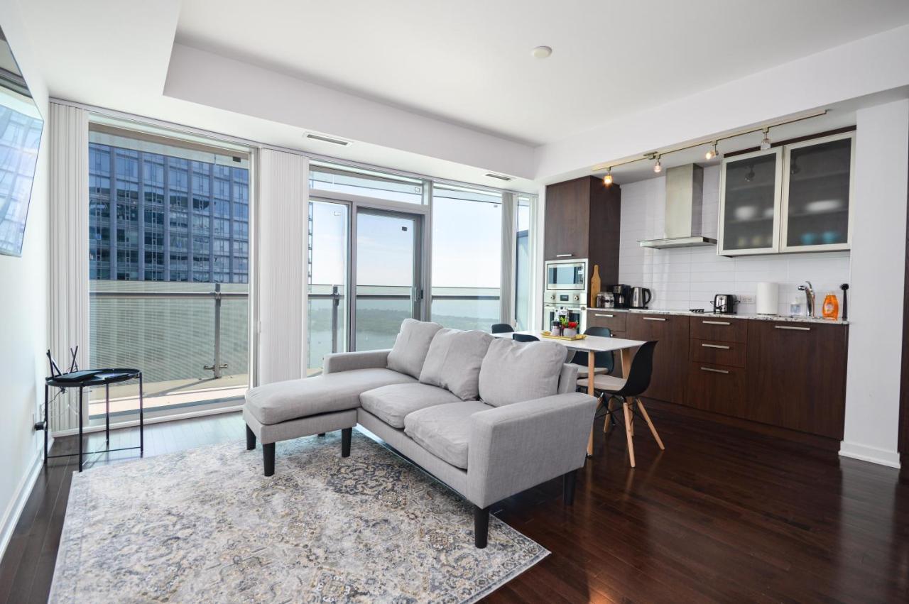 Downtown Toronto Condo Mins From Scotiabank Arena, Tiff, Cn Tower, Union, Mtcc Exteriör bild